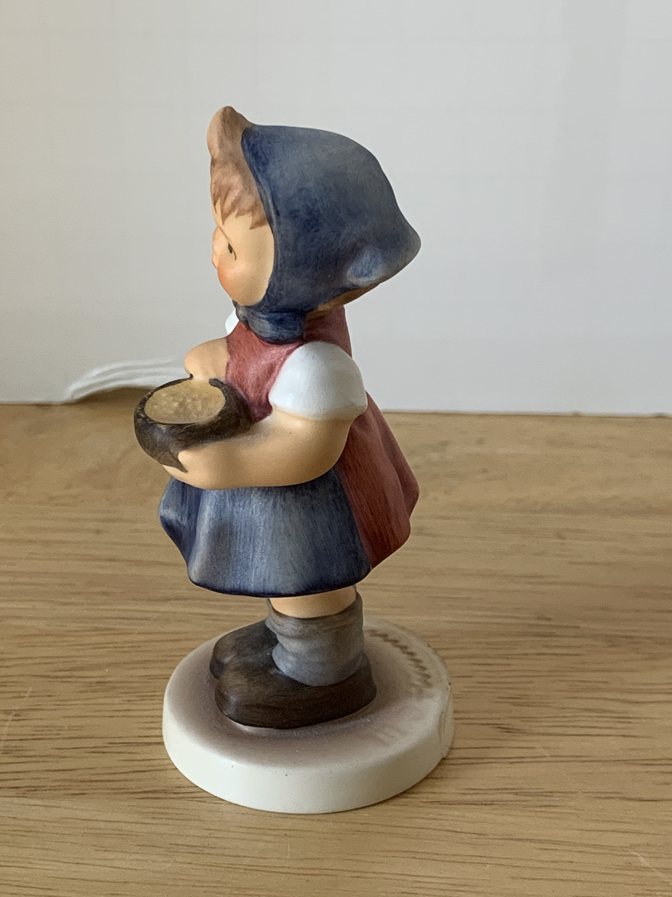 Vintage 3 5/8 Hummel From me to You 629