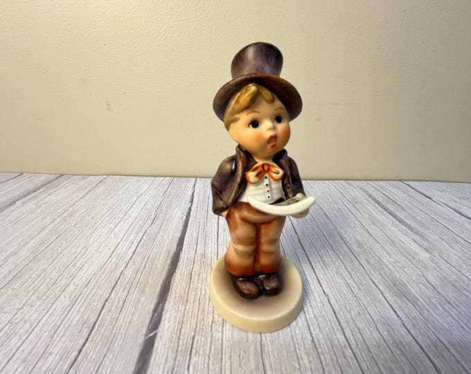 Vintage 5 1/4" Hummel "Street Singer" # 131 TMK 6