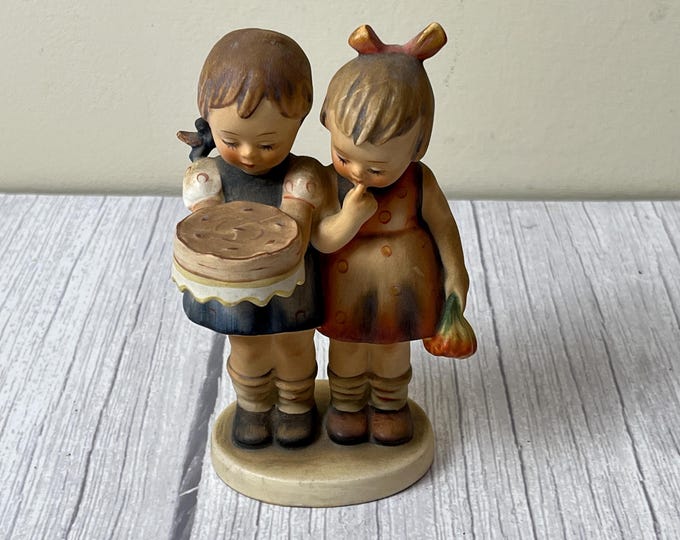 vintage TMK 2 Hummel "Happy Birthday" "Birthday Suprise #176/0