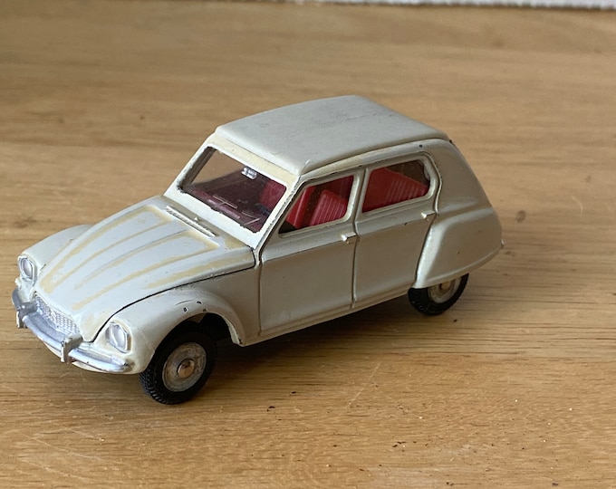 Dinky Toys Dyane Citroen #1413 Made in France 1/43 scale
