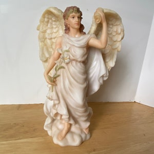 Gabriel - Celestial Messenger - Seraphim Classics Angel #74103  by Roman Inc 1995