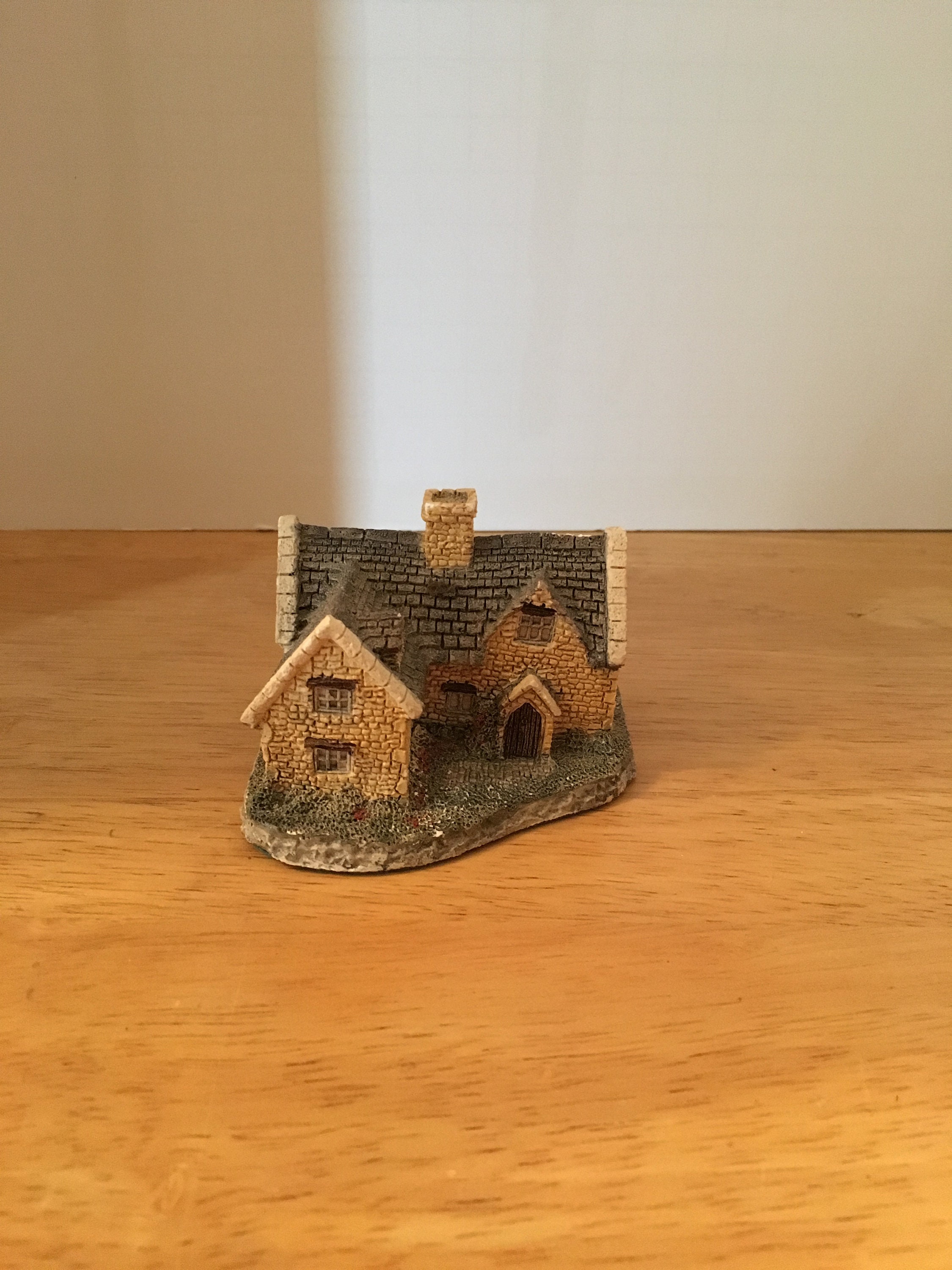 Vintage David Winter 1982 Cotswold Cottage