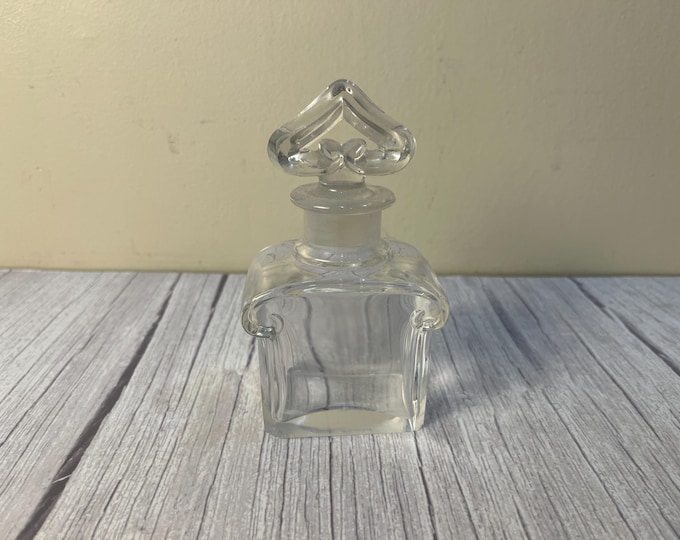 Heart shaped frosted stopper crystal perfume bottle by Guerlain Baccarat