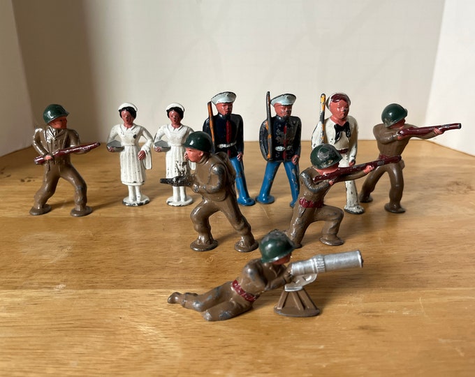 Vintage 1950's Barclay pod foot figurines