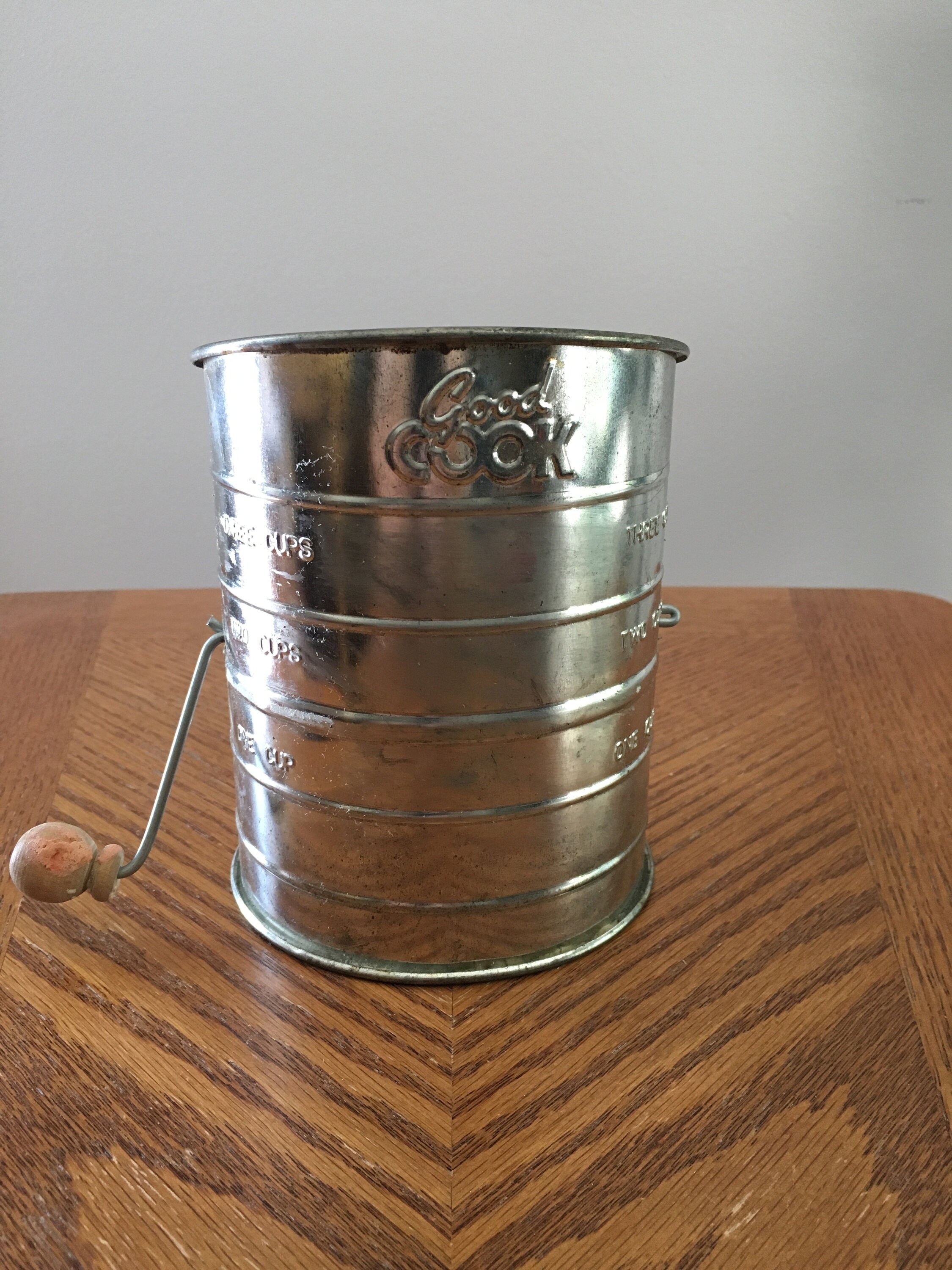 Vintage Good Cook 3 cup flour sifter