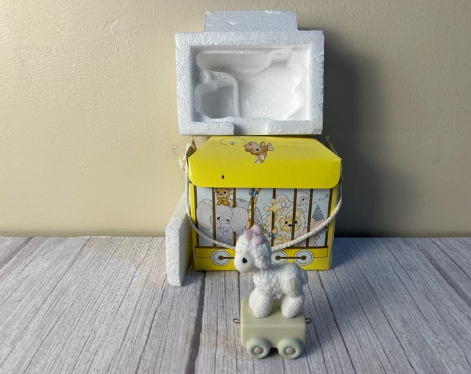 1985 Happy Birthday Little Lamb Precious Moments figurine