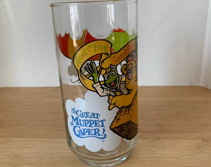 Vintage McDonalds Fozzy Bear "great Muppet Caper!" drinking Glass