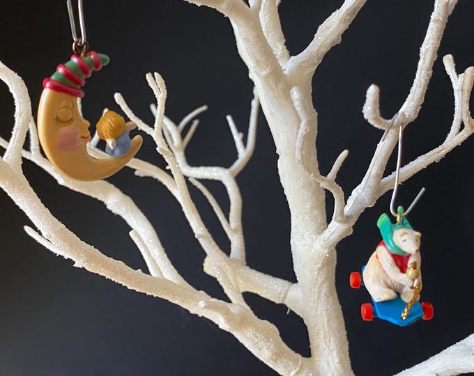 Hallmark 1999 set of 2 Miniature Ornaments