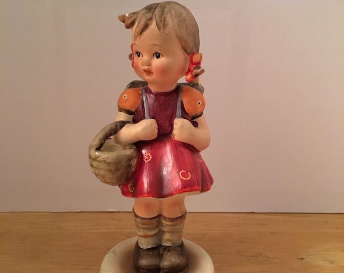 Vintage 5 1/2" Hummel School Girl #81 TMK 1