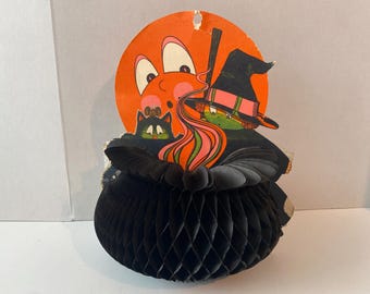 Vintage Halloween Beistle Co. Honey Comb Paper Cauldron/Witch tabletop decoration