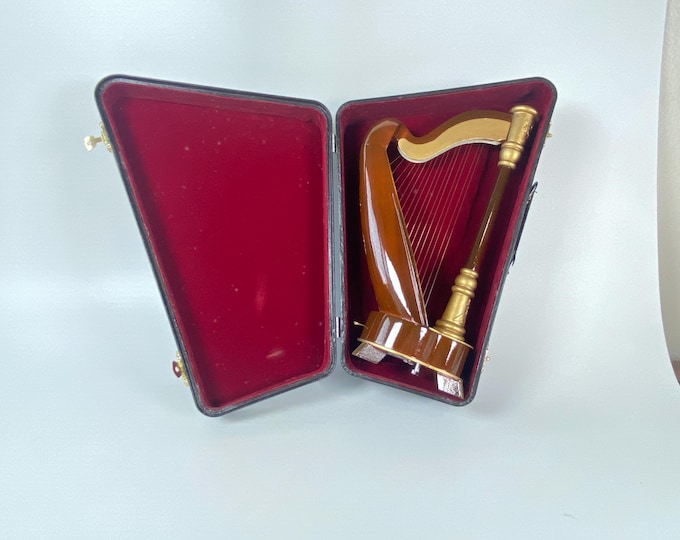 9 1/2" Tall Wind Up Harp Music Box with  Black Faux Leather Case Lined in Red Velvet that plays "Music of the Night" - Phantom of the Opera