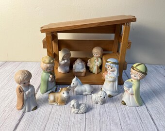 1980's - 1990's 12-piece musical nativity set