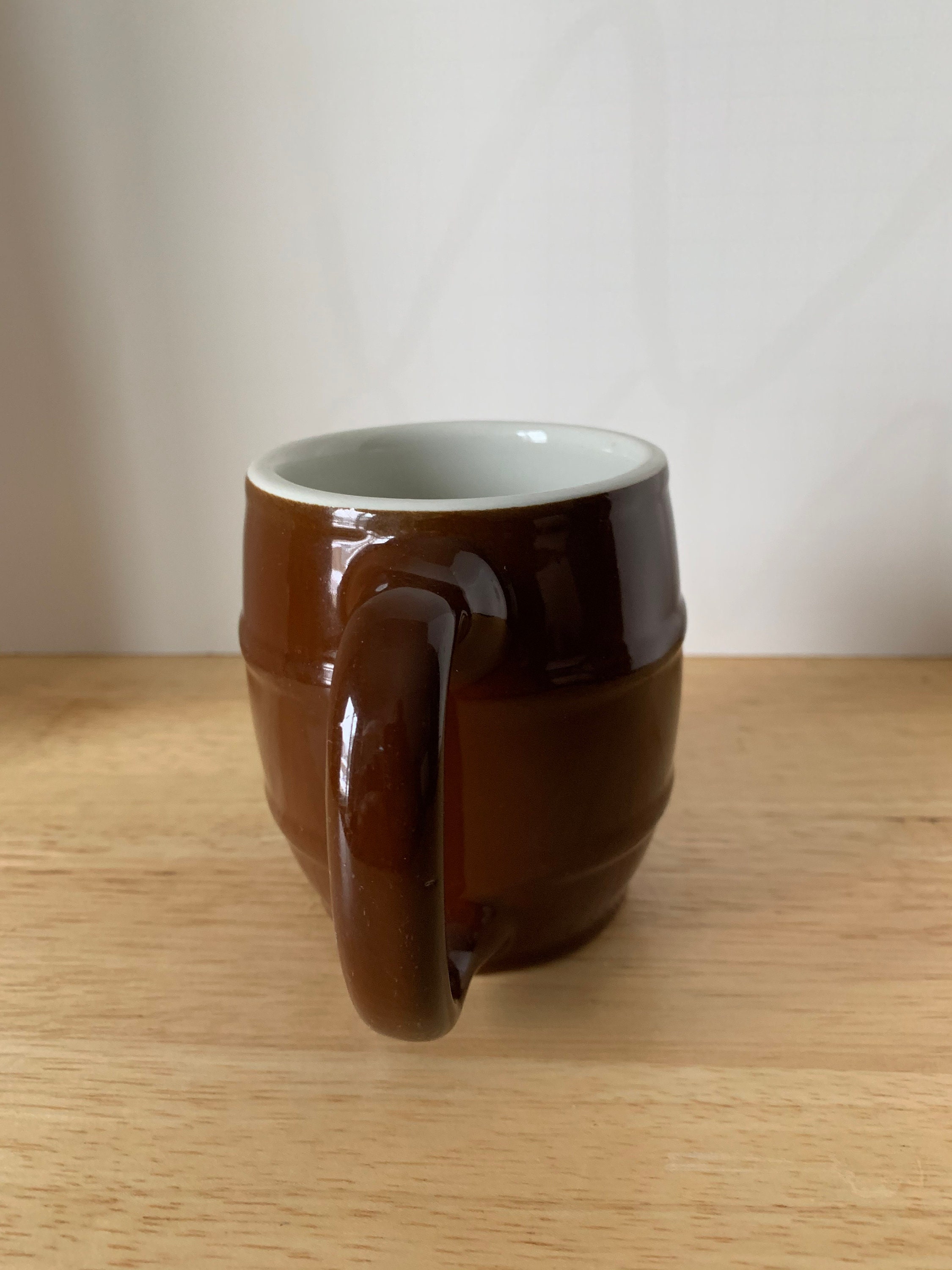 Vintage brown Hall barrel style coffee mug 536