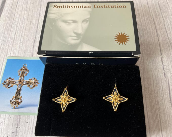 Avon Smithsonian Institution Gellatly Cross earrings (pierced) in original box