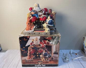 1996 Collector's edition Grandeur Noel lighted and musical Santa box in original box