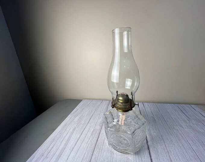 Lamplight Farms Horse and Buggy 6 panel oil lamp with chimeny and wick