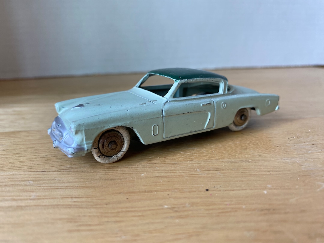 DINKY TOYS n° 24Y STUDEBAKER Commander (pas ATLAS) + copie boite pour