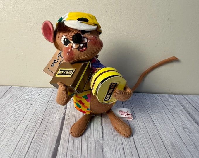 1965 Annalee Bon Voyage mouse with luggage