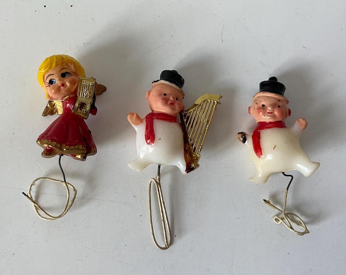 Set of 3 Vintage Hard Plastic Picks - 2 men in white suits and tophats and an Angel