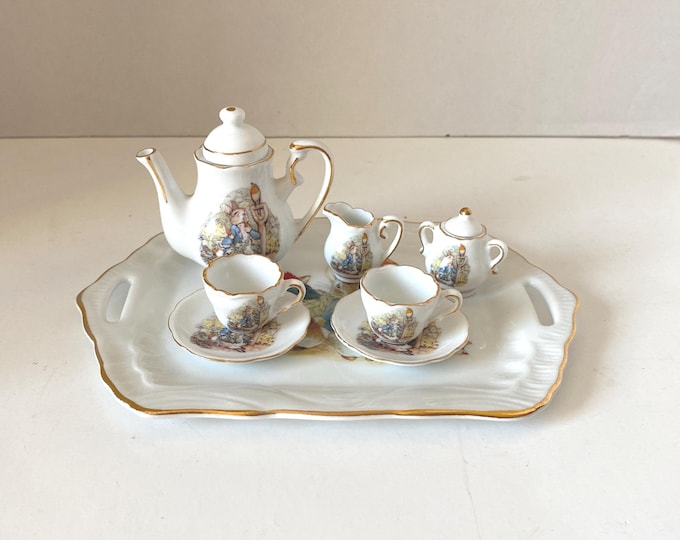 8 Piece 2003 Reutter Prozellan German set Beatrix Potter Peter Rabbit Mini Porcelain tea set - Tray Teapot Sugar Creamer 2 cups 2 Saucers