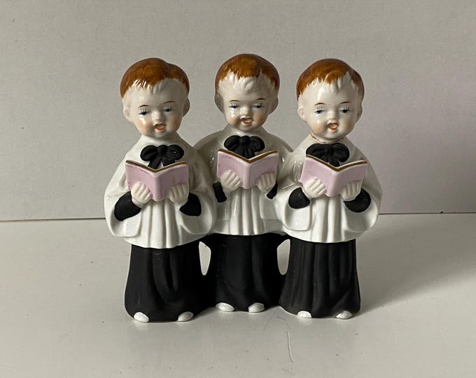 Vintage Three Choir Alter Boys Singing Porcelain Ceramic  Music Box - Plays Ave Maria by Schubert