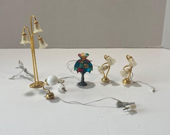 Set of 5 Electric Dollhouse Tiffany Style, Floor Lamp, 2 Matching Table Lamps, and another table Lamp Fixtures