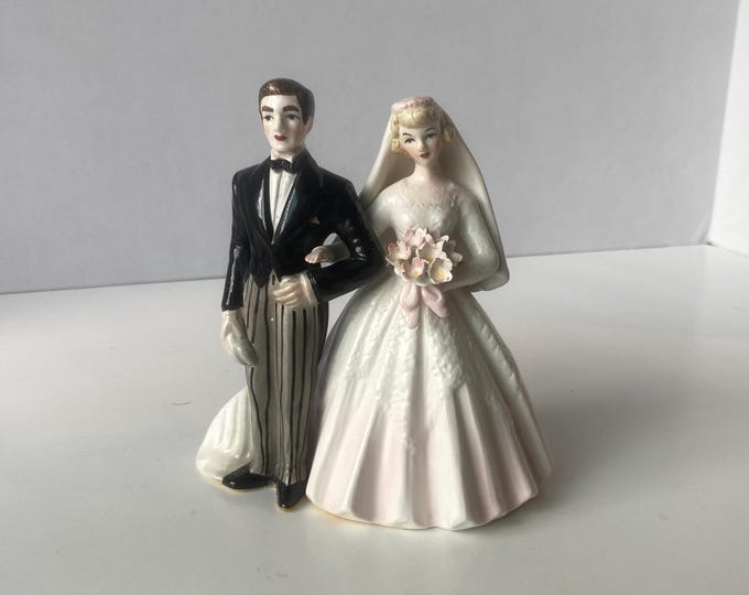 Rare 1960s Lefton 2 Piece Bride and Groom Porcelain Ceramic Wedding Cake Topper