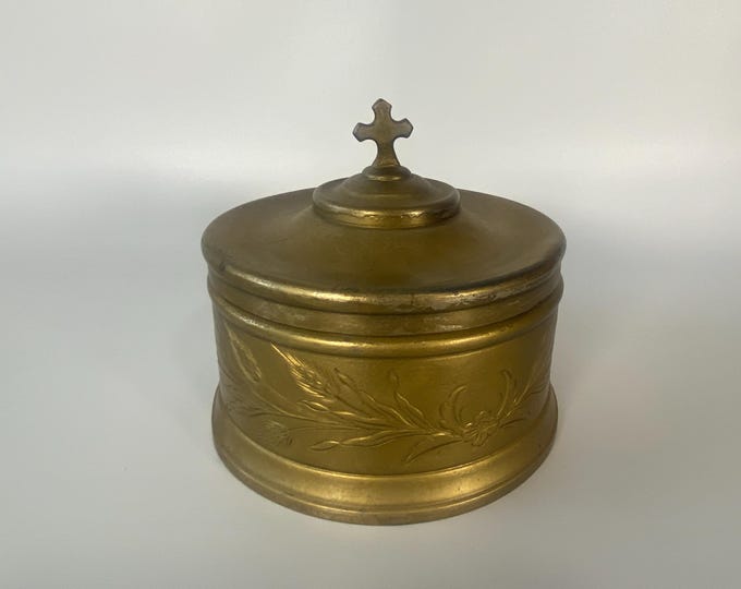 Vintage Brass Plated Ciborium with Cross Lid and Etching Details by The Homan Silver Plate Co early 1900s