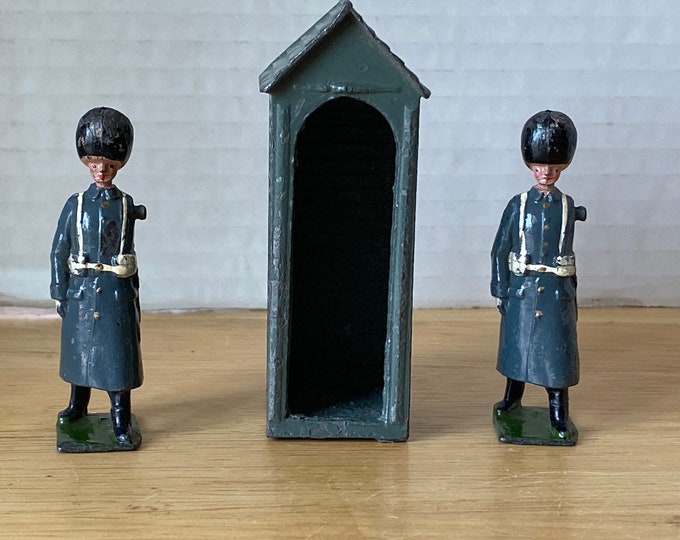 Set of 3 Britains Ltd. Sentry Box and 2 Grenadier Guards in Winter Coats