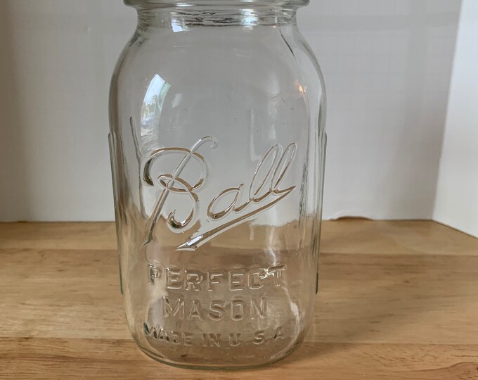 Vintage Ball clear 1 quart (32 ounces) "Perfect Mason" mason jar