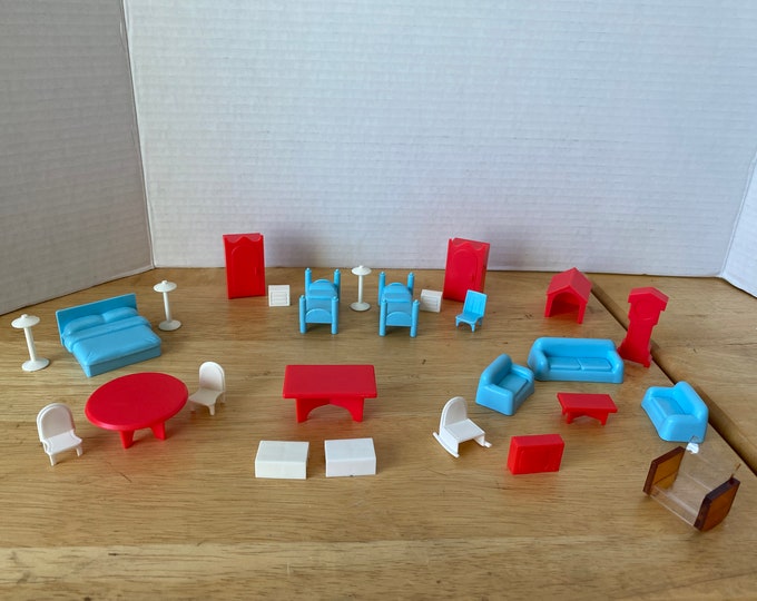 26 piece vintage small plastic dollhouse furniture