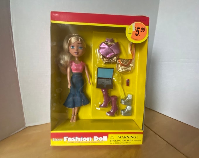 Vintage Lisa's Fashion Doll with Accessories (Bratz Clone Doll) New in Box - Never opened