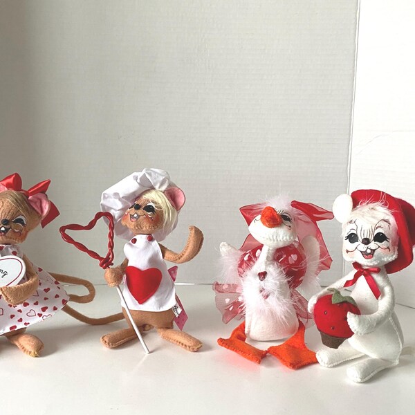 Colección Annalee Valentine Muñecas de 6" Elección de Ratón Chef, Fresa, Corazón o Pato