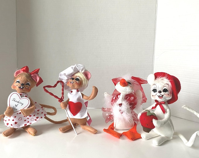 Annalee Valentine Collection 6" Dolls Choice of Mouse Chef, Strawberry, Heart or Duck