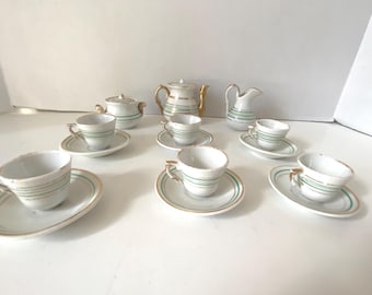 15 Piece Vintage Porcelain with Gold Gilding tea set - Teapot, Sugar, Creamer, 6 cups, 6 Saucers