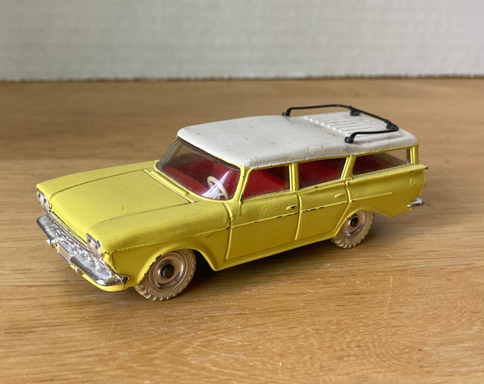 Dinky Toys Rambler Cross Country #193 with Red interior