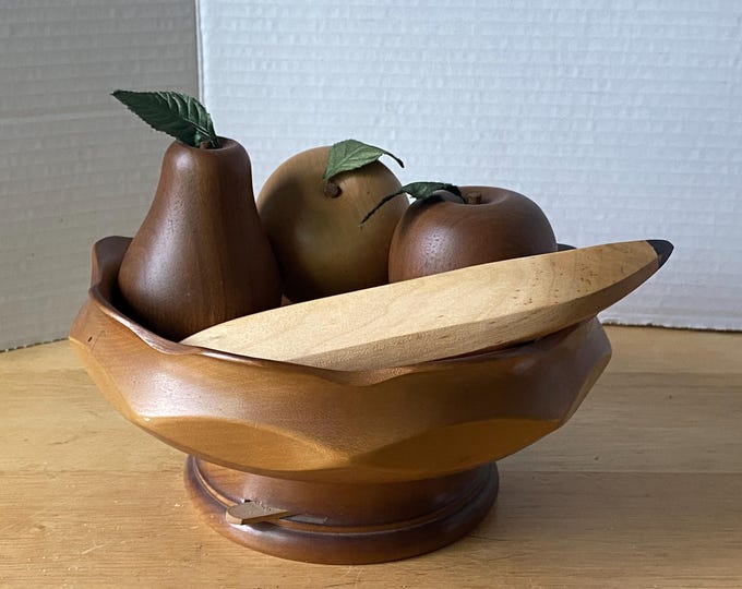Vintage Hand Carved Wooden Music Box Fruit Bowl with 4 Piece Wood Carved Fruit