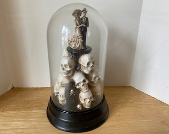 Skeleton Bride and Groom Day of the Dead cake topper Halloween decoration in glass dome