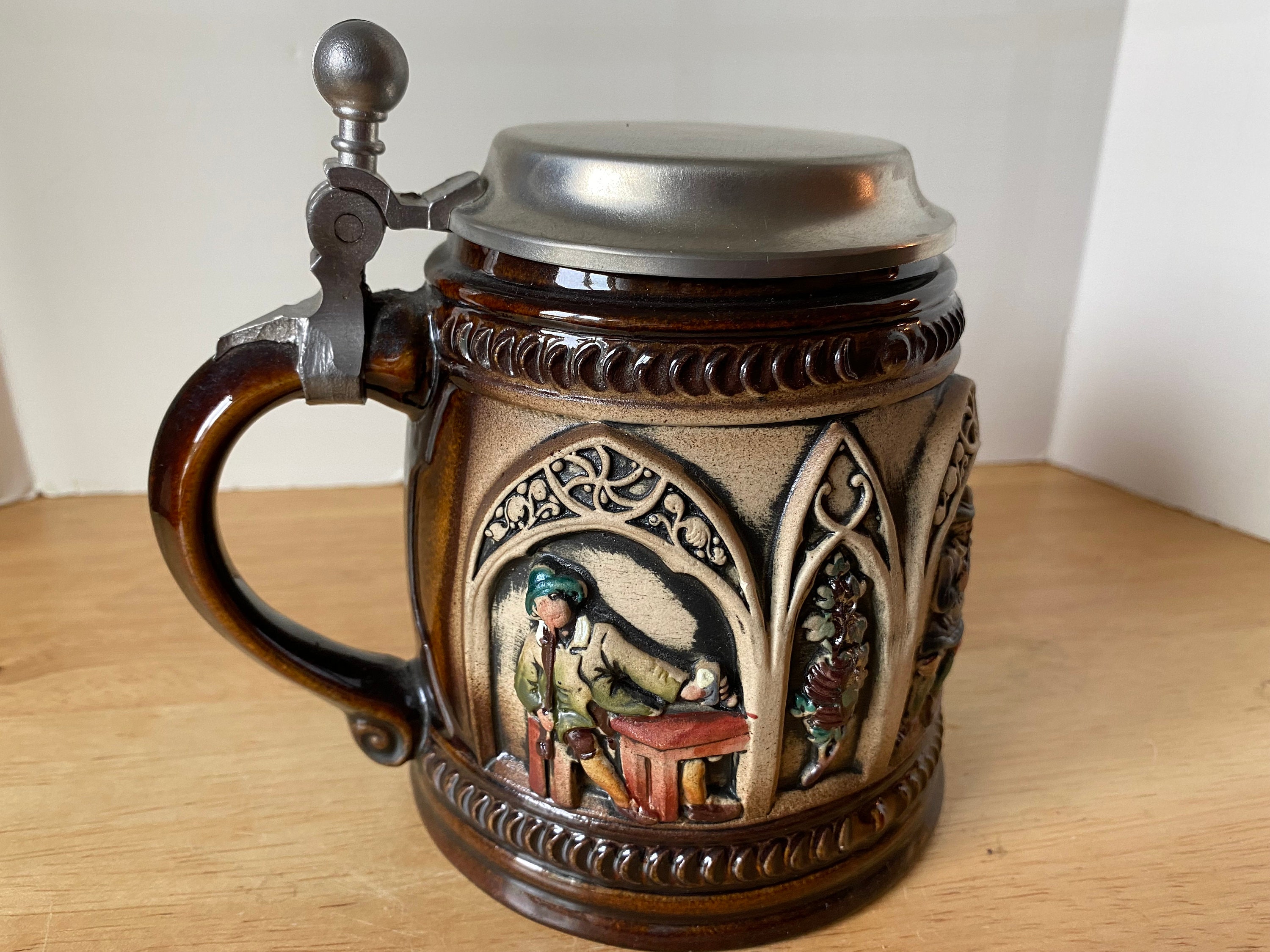 Beyer German Lidded Beer Stein Hand Painted beyer-german-lidded-beer-stein-hand-painted
