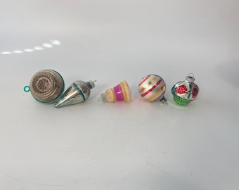 Set of 5 Vintage Ornaments of Varying Sizes