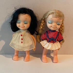 1967 Set of 2  Uneeda Doll Little Sophisticates Penelope and  Rosanna Japan