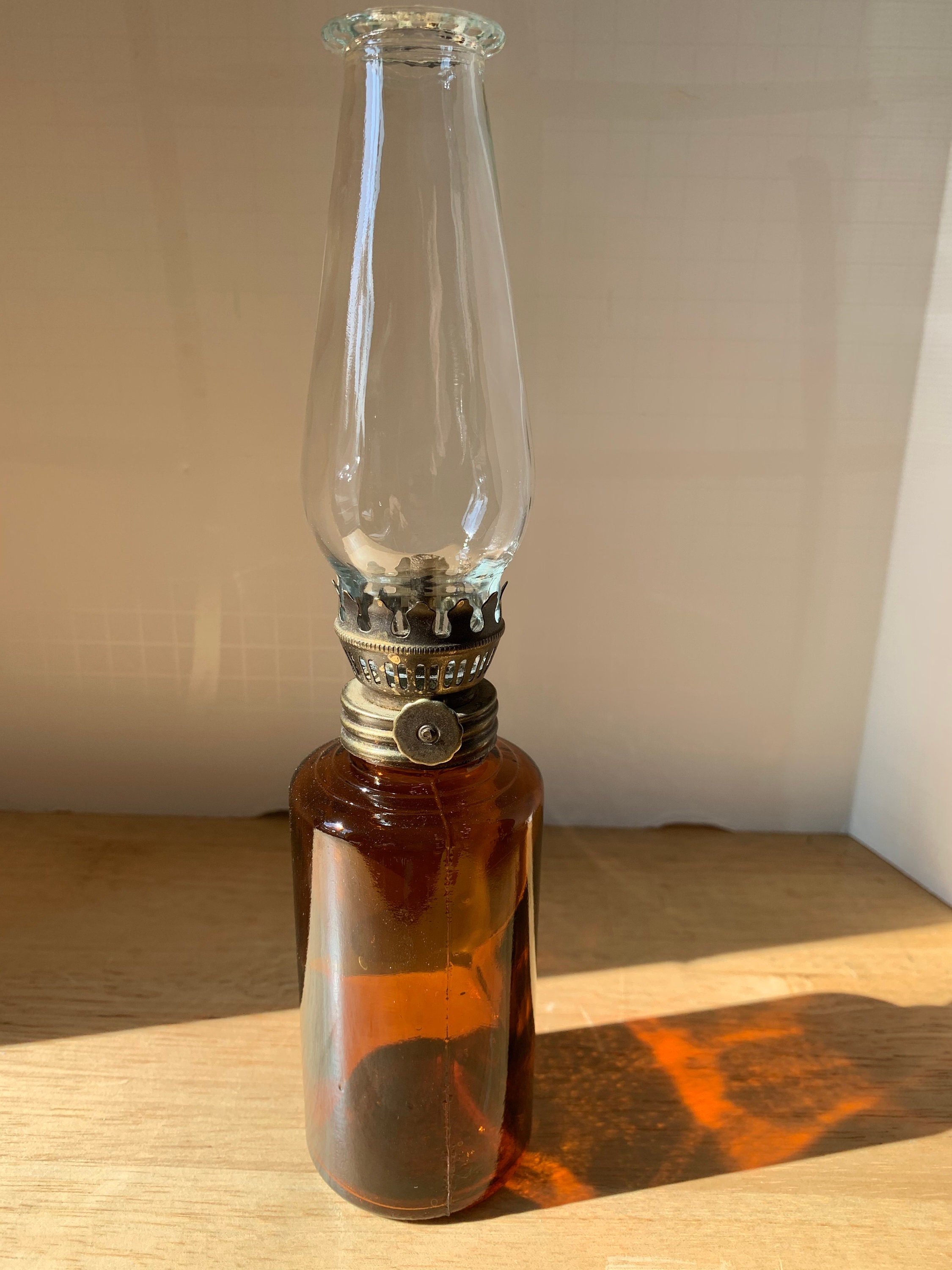 Vintage brown glass oil lamp with wick and chimney
