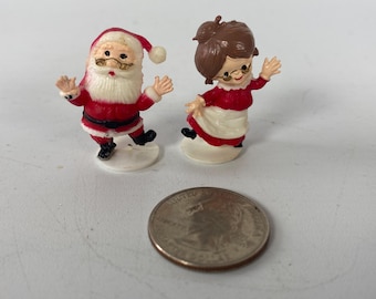 Miniature 1 1/4" Tall Mr & Mrs Santa Claus Plastic Figurines