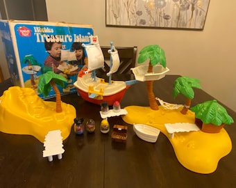 1975 Hasbro Romper Room Weebles Treasure Island Playset with ship, boat, pirates, treasure, lookout tower, hammock & more with original box