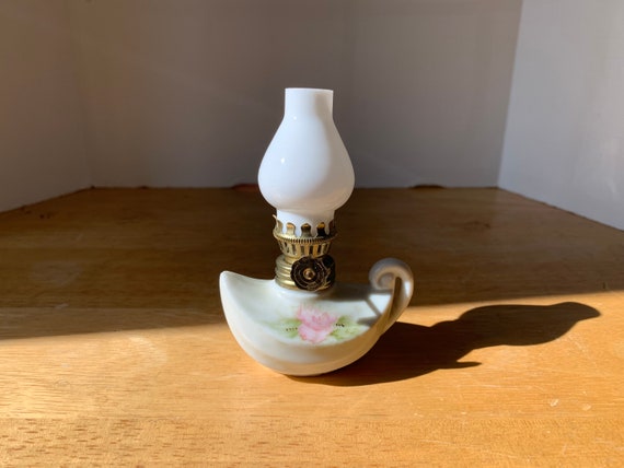 Small Miniature R Dyer Aladdin Genie Style White and Rose