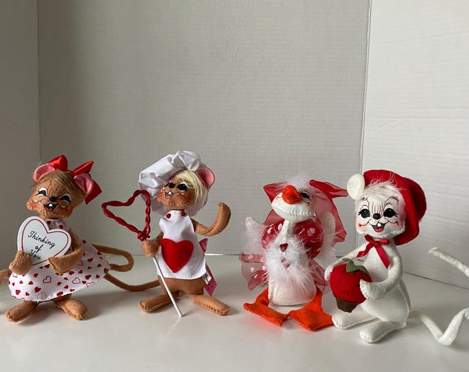 Annalee Valentine Collection 6" Dolls Choice of Mouse Chef, Strawberry, Heart or Duck