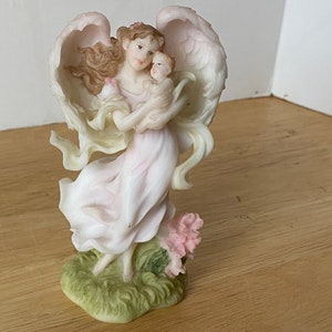 Mini April Motherhood Collection Seraphim  Angels of the Month Series #80774- 2003 by Roman Inc