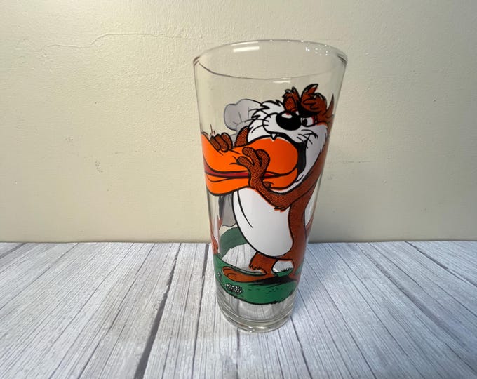1976 Tasmanian Devil and Daffy Duck Pepsi Warner Brothers Drinking Glass