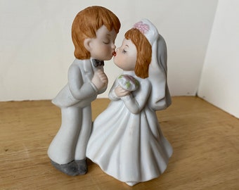 First Kiss Lefton  ceramic bisque Bride and Groom figurine #04567 from 1983