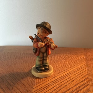 vintage 5 1/2&quot; Hummel &quot;Little Fiddler&quot; #4 TMK 5